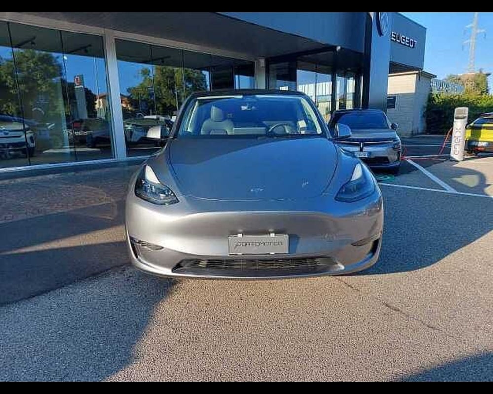 Tesla Model Y usata a Venezia (3)