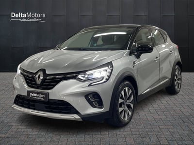 Renault Captur Plug-in Hybrid E-Tech 160 CV Intens del 2021 usata a Montecosaro