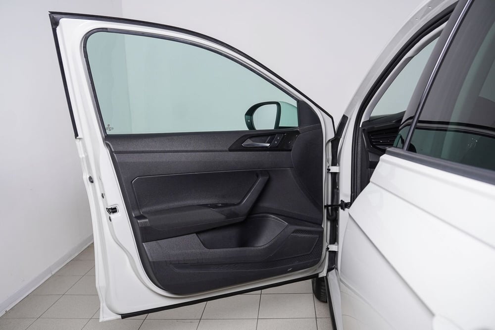 Volkswagen Taigo usata a Perugia (14)