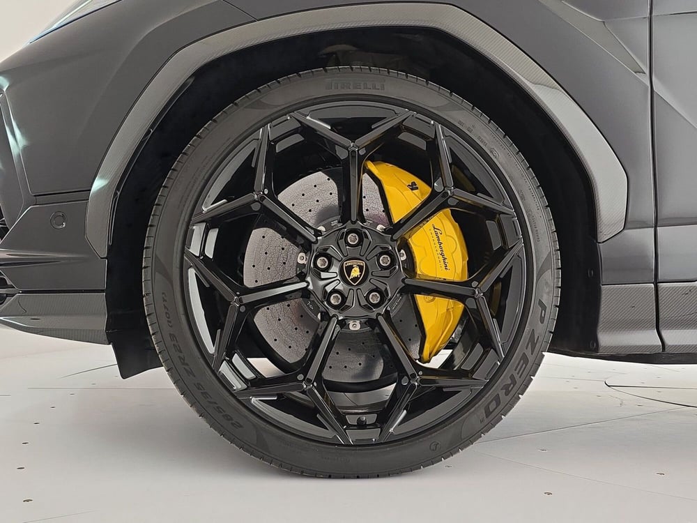Lamborghini Urus usata a Alessandria (15)