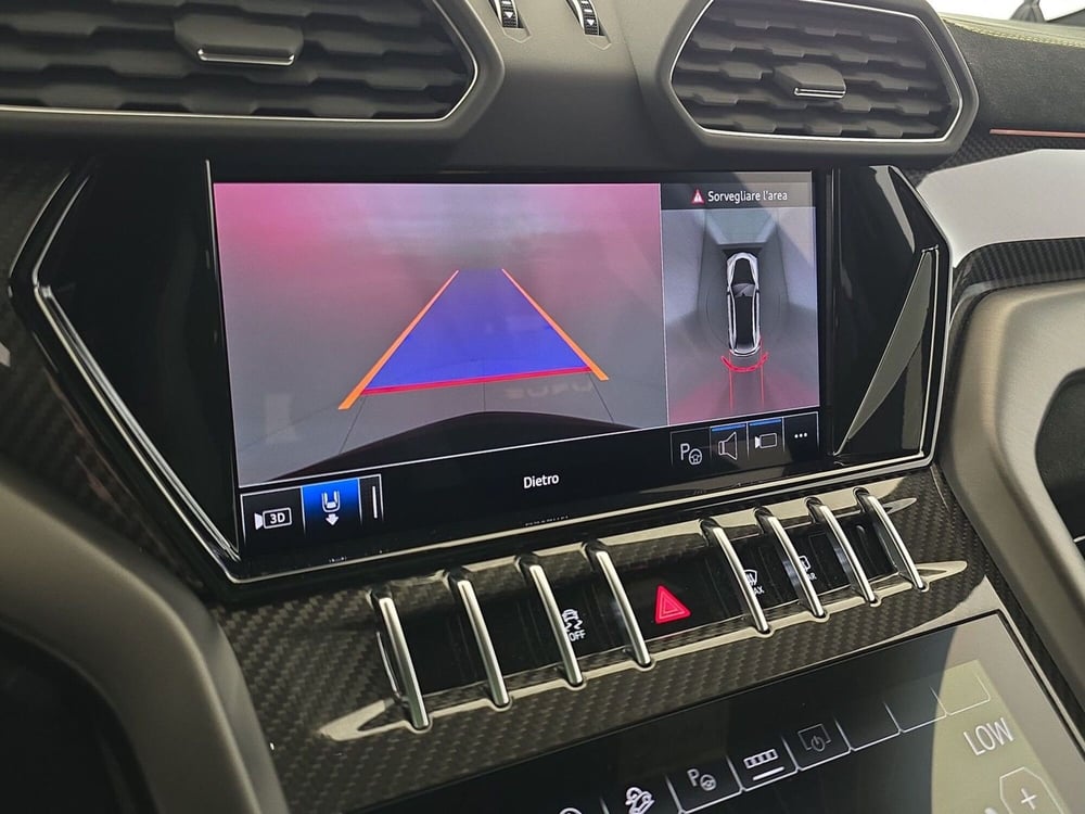 Lamborghini Urus usata a Alessandria (19)