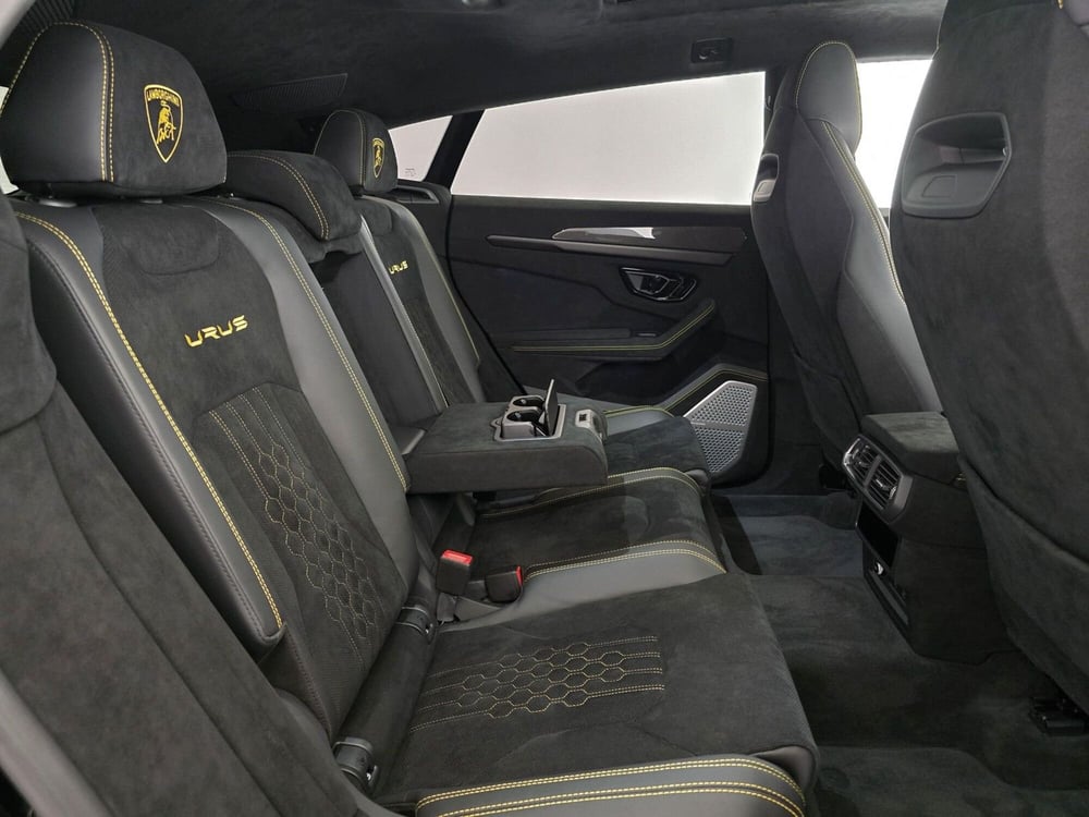 Lamborghini Urus usata a Alessandria (7)
