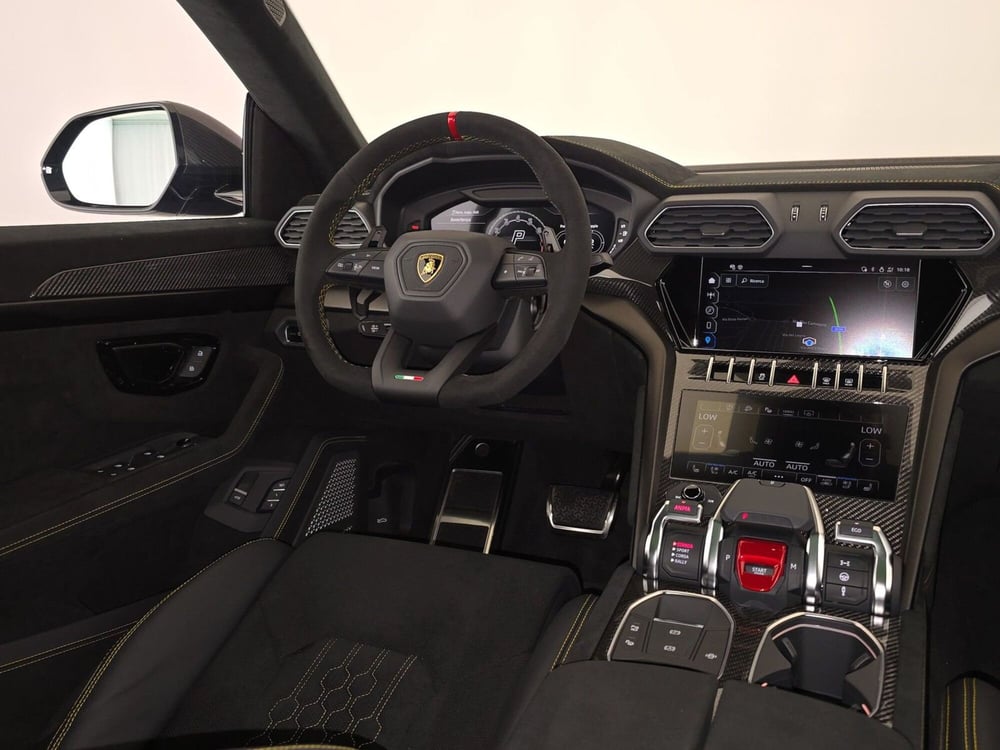 Lamborghini Urus usata a Alessandria (9)