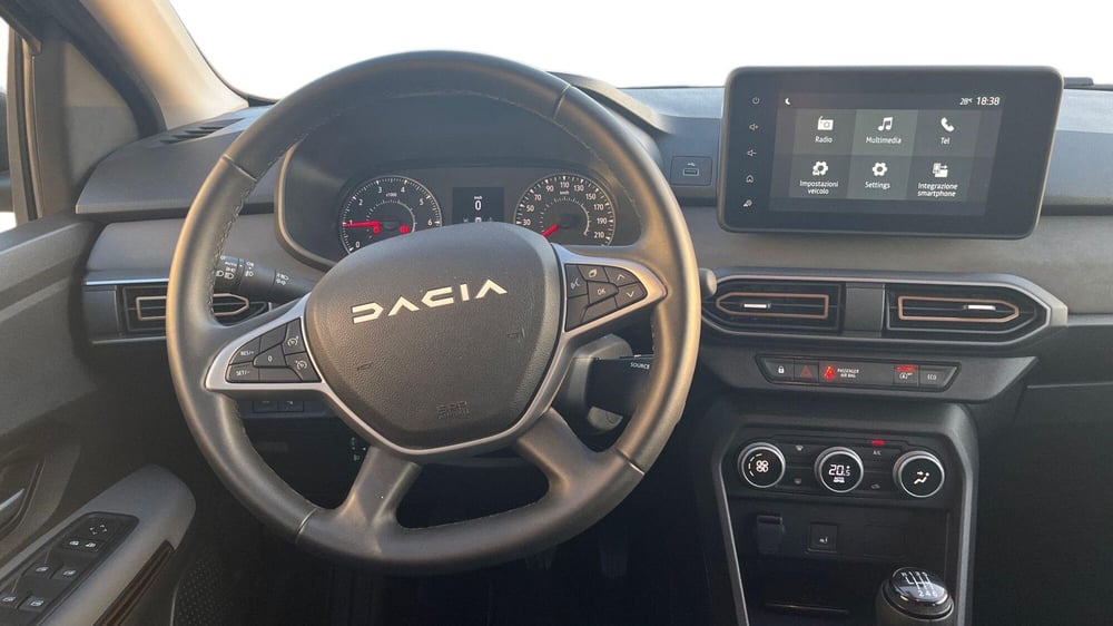 Dacia Jogger nuova a Treviso (7)