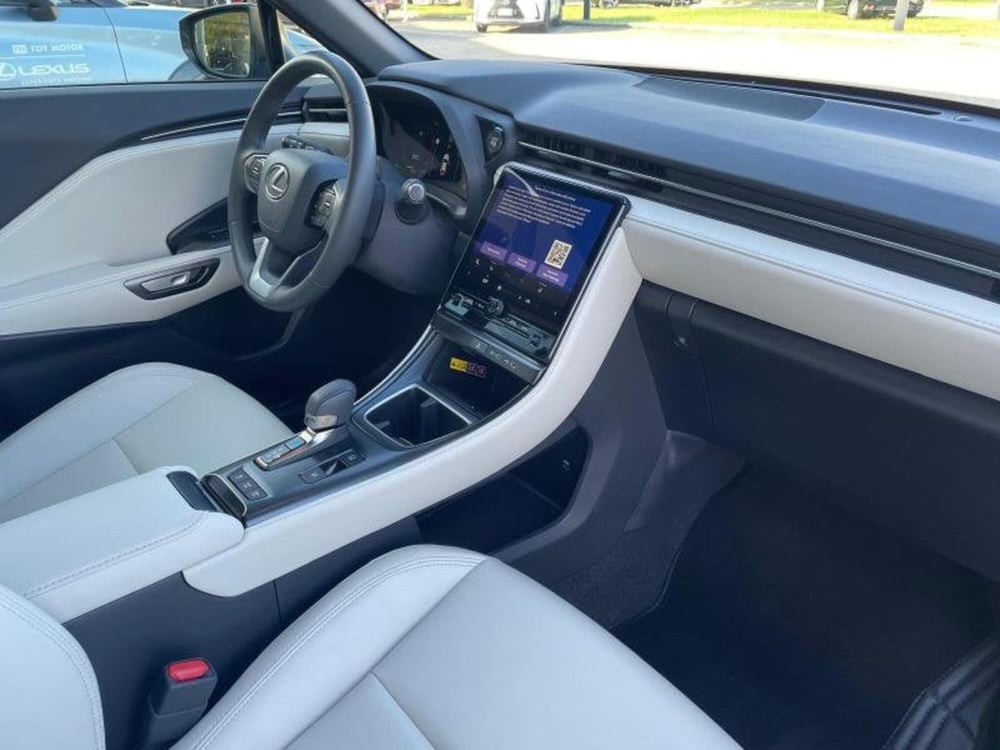 Lexus LBX usata a Perugia (15)