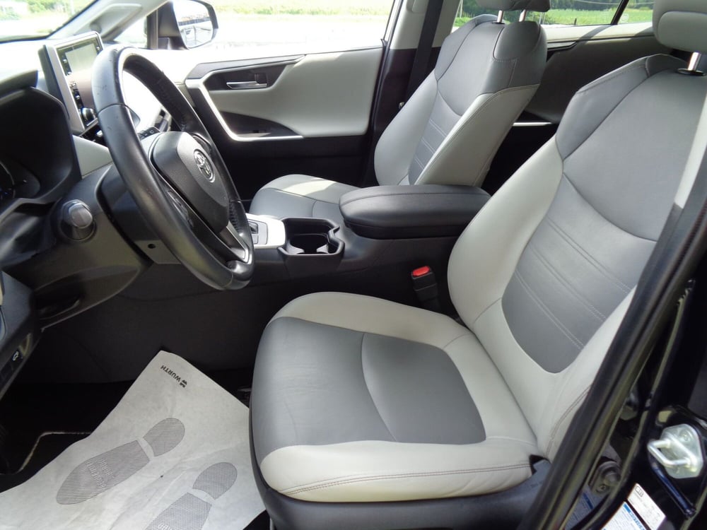 Toyota Rav4 usata a Treviso (8)