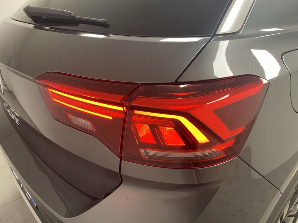 Volkswagen T-Roc nuova a Varese (17)