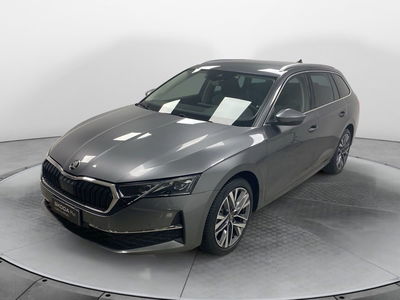 Skoda Octavia Station Wagon 2.0 tdi Style 150cv dsg nuova a Carnago