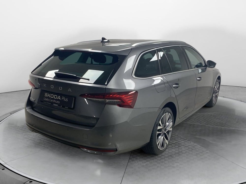 Skoda Octavia Station Wagon nuova a Varese (6)