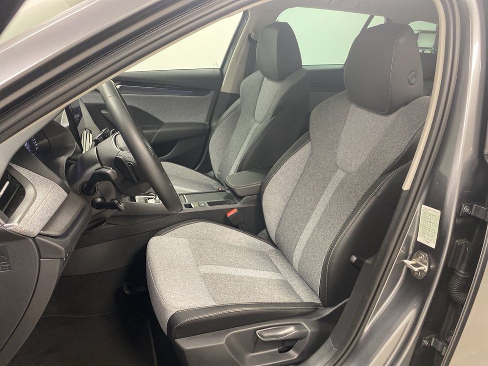 Skoda Octavia Station Wagon nuova a Varese (8)