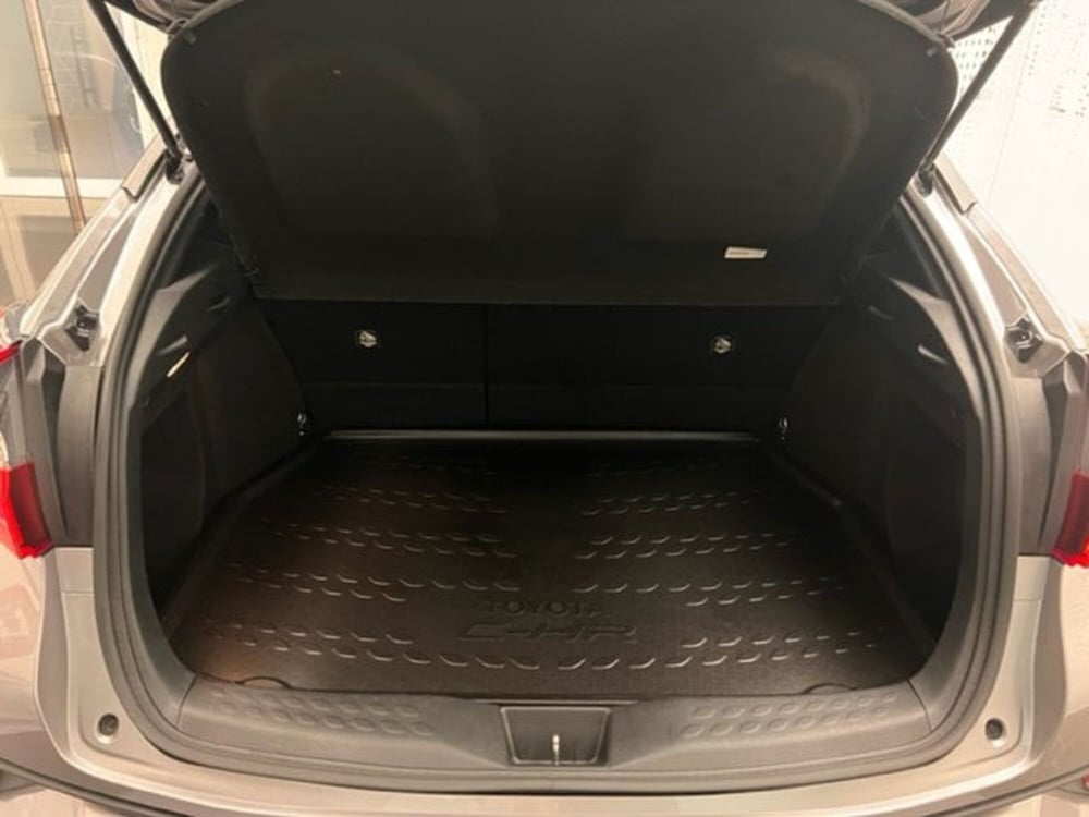 Toyota Toyota C-HR usata a Bergamo (11)