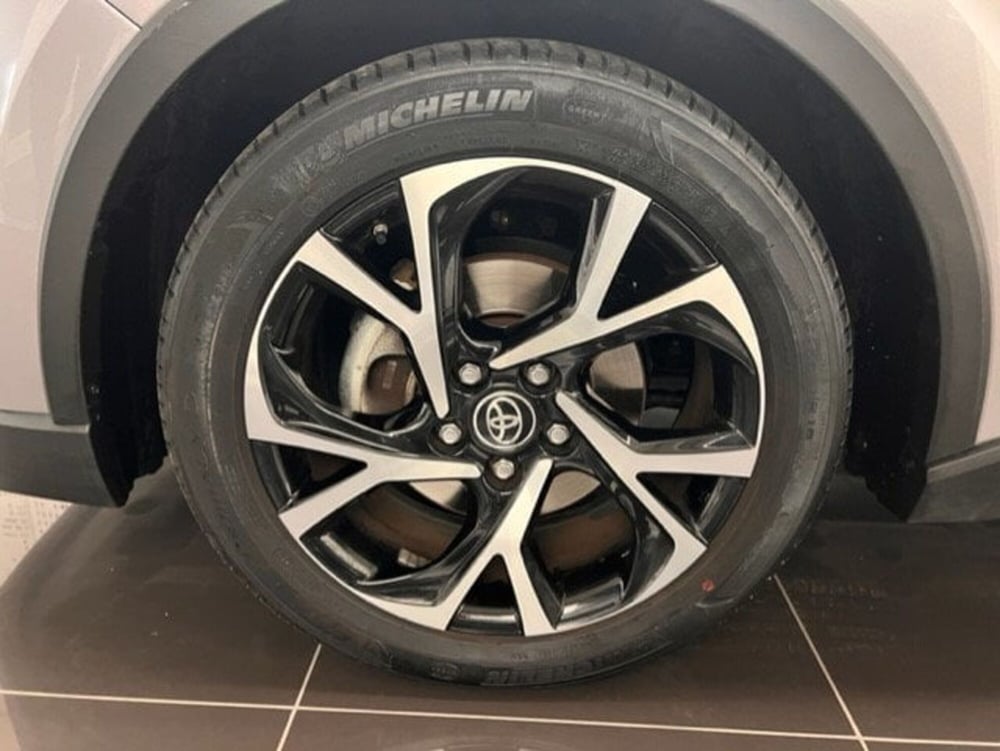 Toyota Toyota C-HR usata a Bergamo (14)