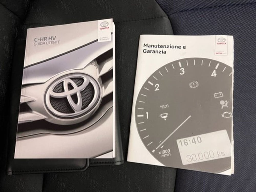 Toyota Toyota C-HR usata a Bergamo (18)