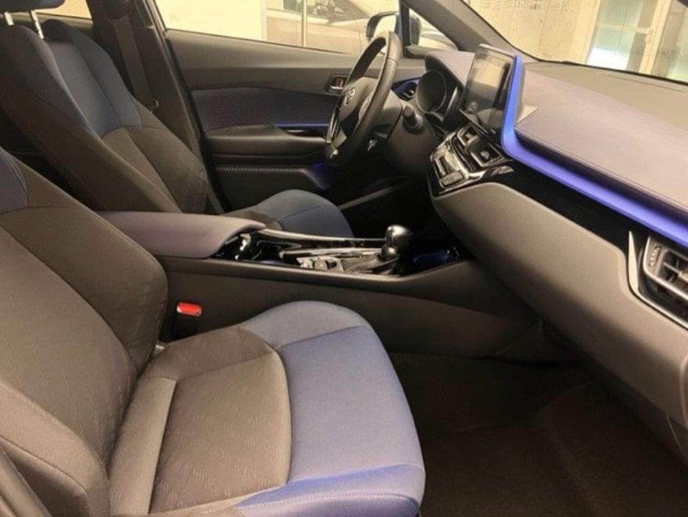 Toyota Toyota C-HR usata a Bergamo (7)