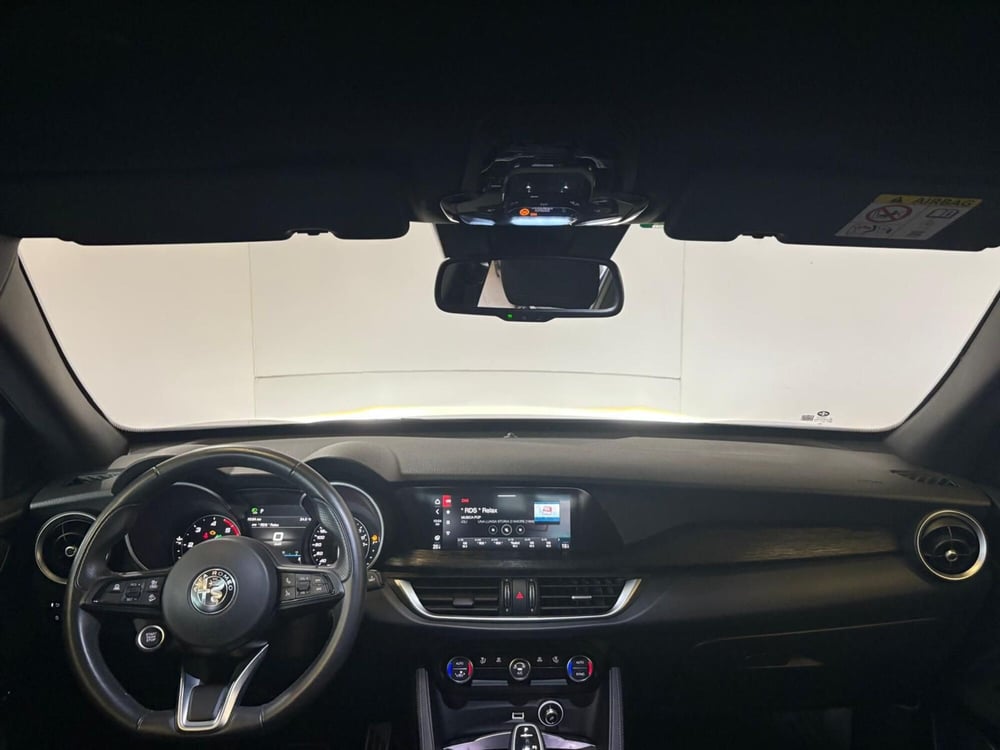 Alfa Romeo Stelvio usata a Monza e Brianza (9)