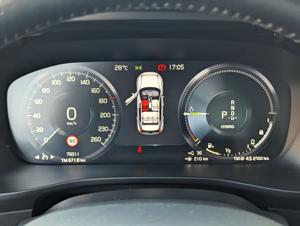 Volvo XC40 usata a Pescara (9)
