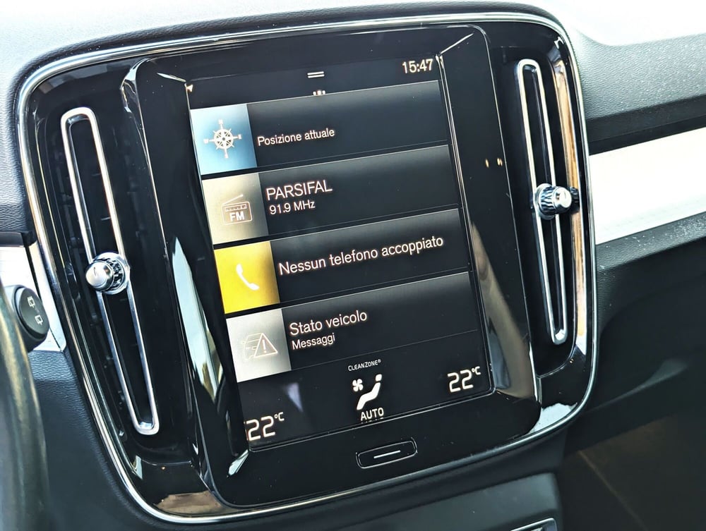 Volvo XC40 usata a Pescara (11)