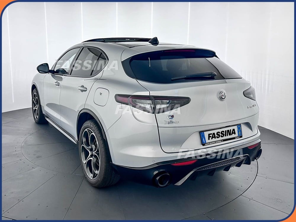 Alfa Romeo Stelvio usata a Milano (4)