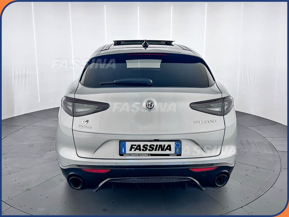 Alfa Romeo Stelvio usata a Milano (5)