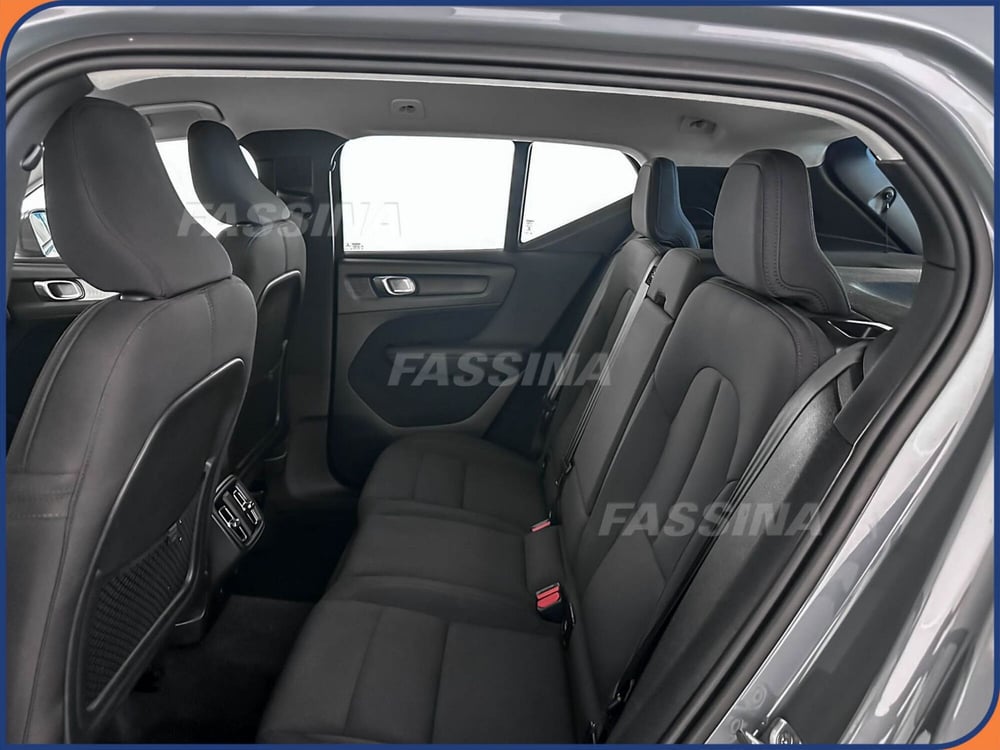 Volvo XC40 usata a Milano (11)