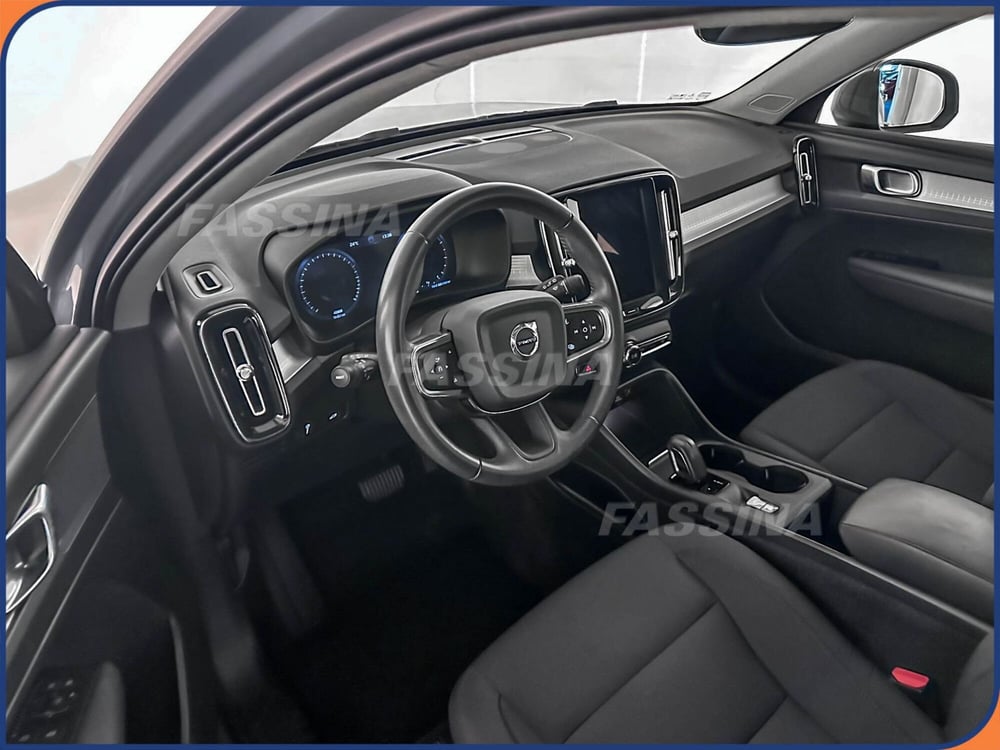 Volvo XC40 usata a Milano (9)