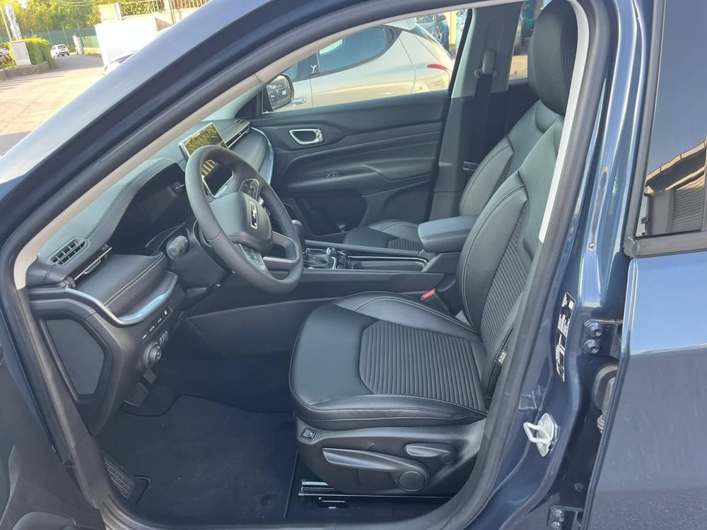 Jeep Compass nuova a Lucca (11)
