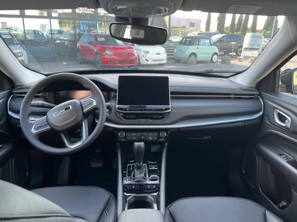 Jeep Compass nuova a Lucca (13)