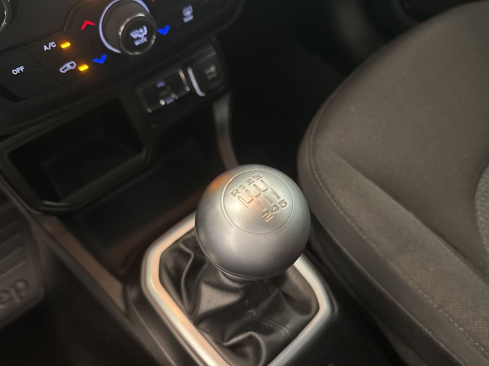 Jeep Renegade nuova a Palermo (11)
