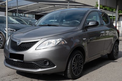 Lancia Ypsilon 1.0 FireFly 5 porte S&amp;S Hybrid Gold Plus del 2021 usata a Borgaro Torinese