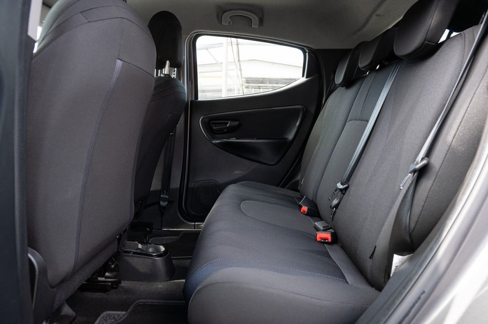 Lancia Ypsilon usata a Torino (13)