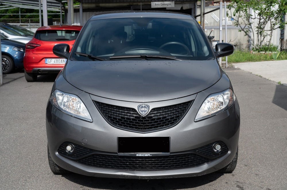 Lancia Ypsilon usata a Torino (2)