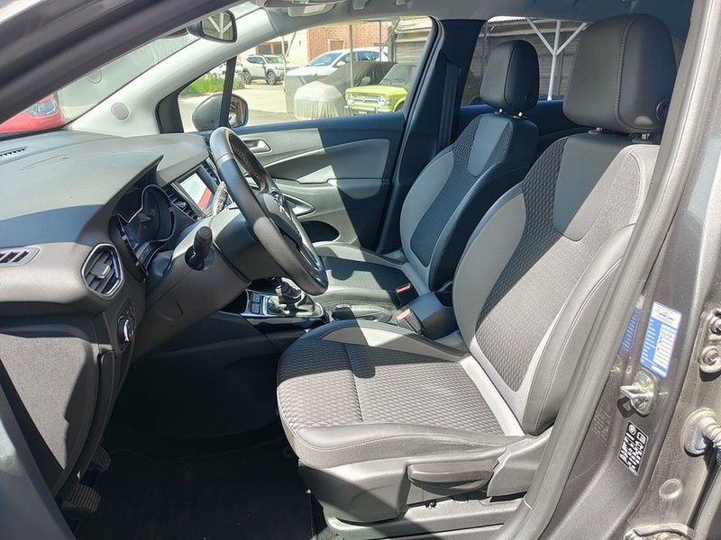 Opel Crossland X usata a Torino (16)