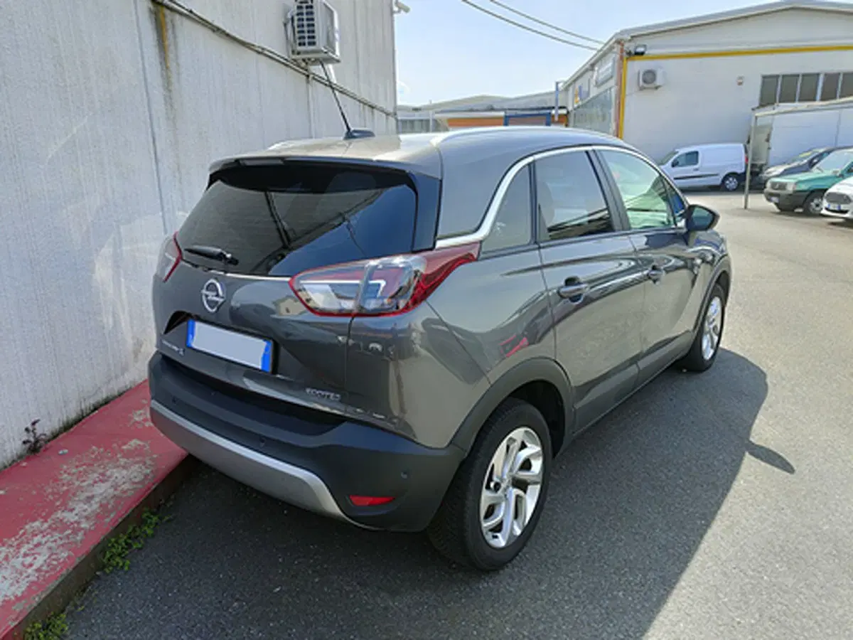 Opel Crossland X usata a Torino (5)