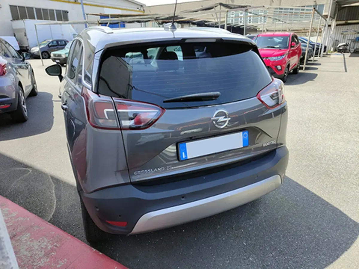 Opel Crossland X usata a Torino (7)