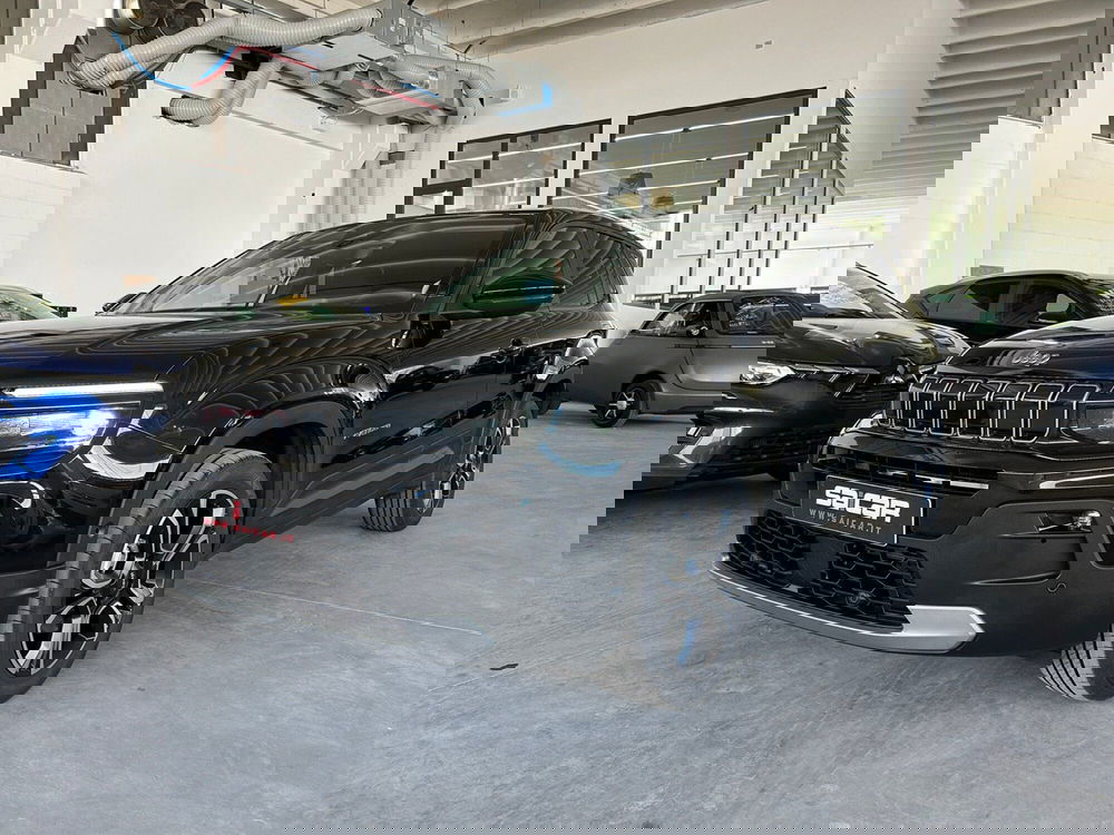 Jeep Avenger nuova a Torino