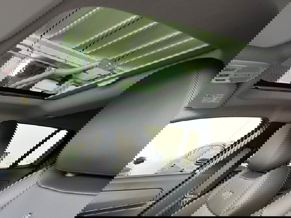 Jeep Avenger nuova a Torino (11)