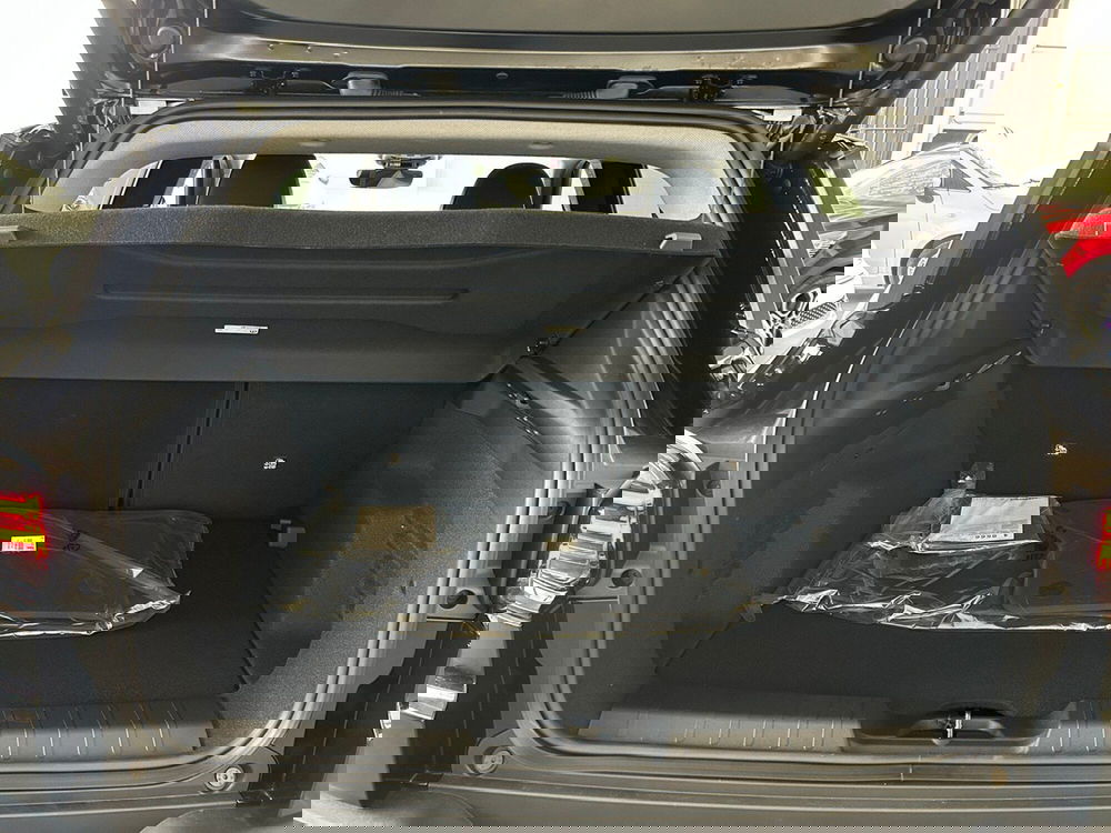 Jeep Avenger nuova a Torino (19)