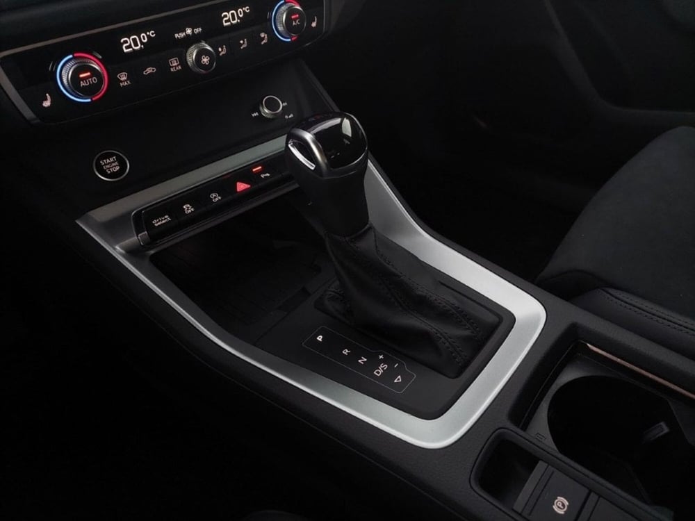 Audi Q3 Sportback usata a Bari (13)