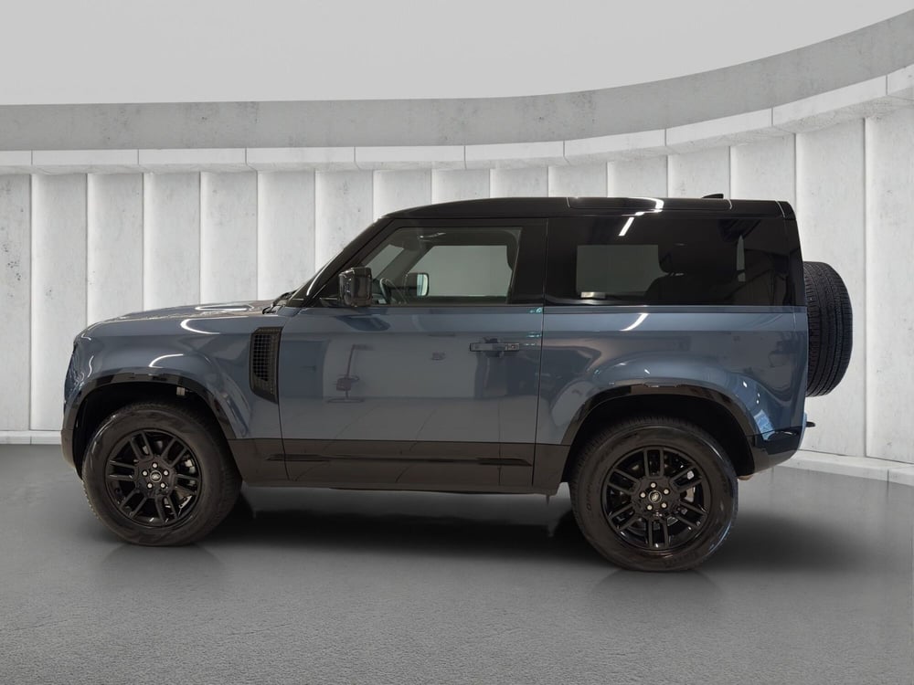 Land Rover Defender usata a Milano (11)