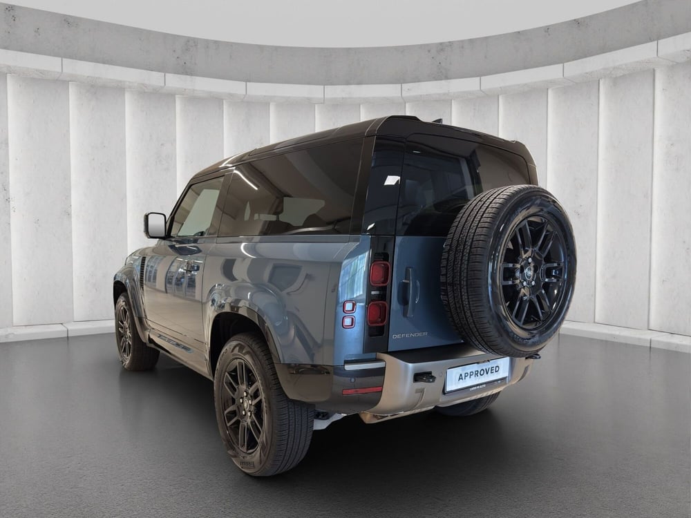 Land Rover Defender usata a Milano (13)