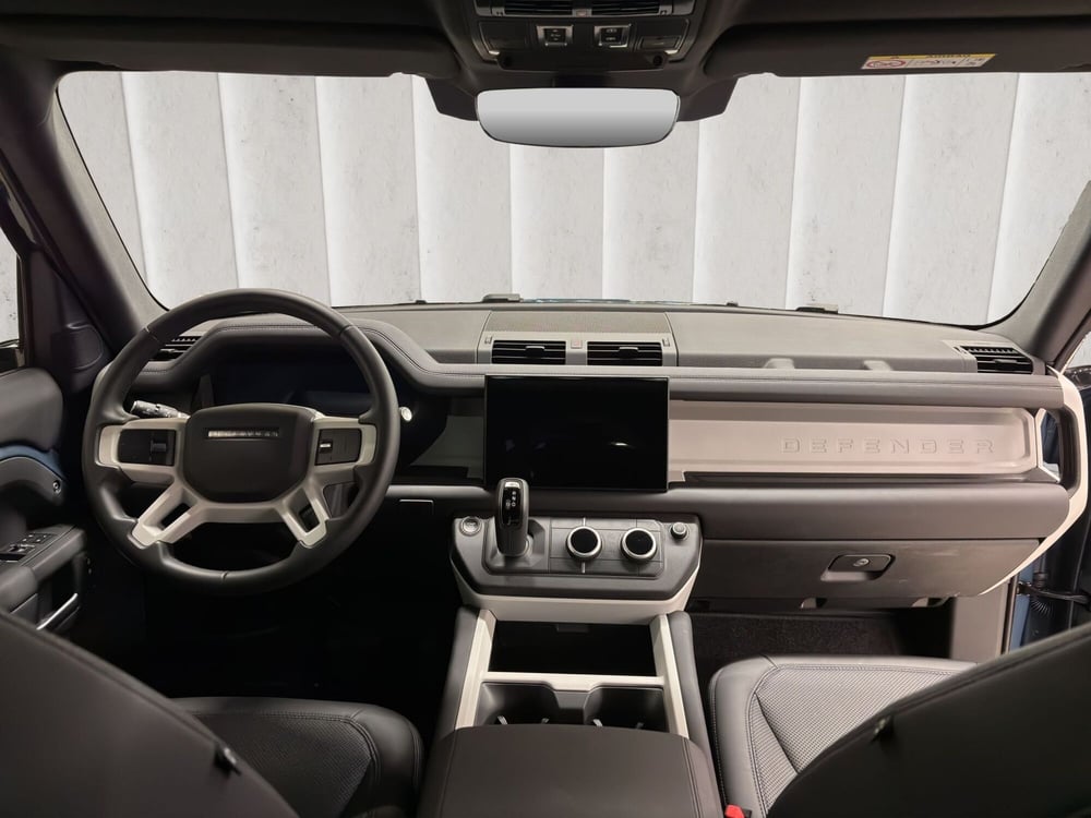 Land Rover Defender usata a Milano (4)