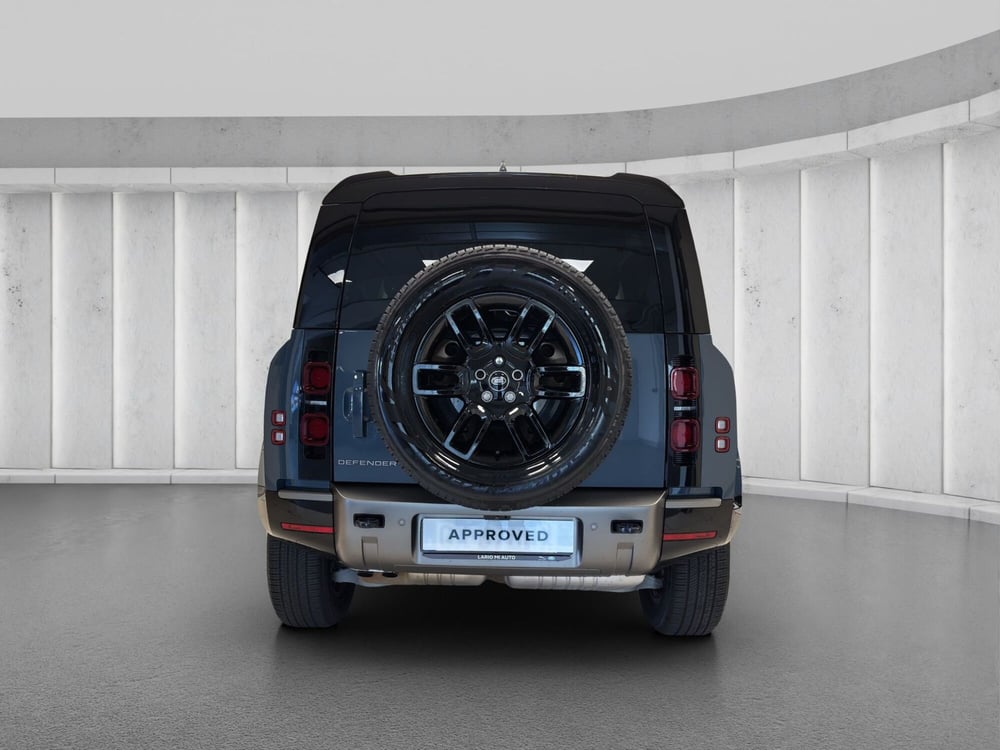 Land Rover Defender usata a Milano (7)