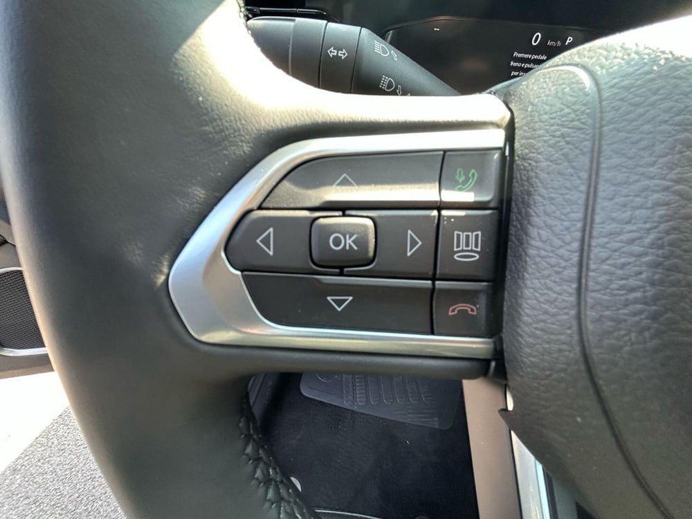 Jeep Compass nuova a Milano (15)