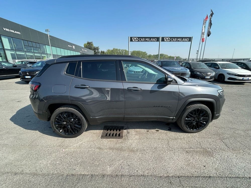 Jeep Compass nuova a Milano (6)