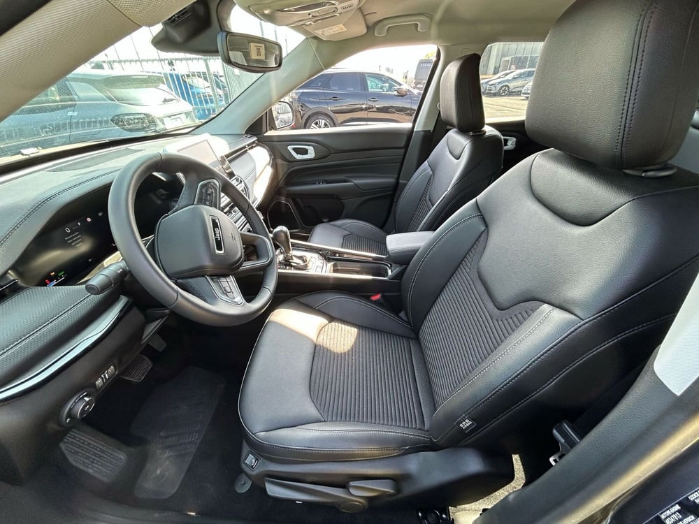 Jeep Compass nuova a Milano (9)