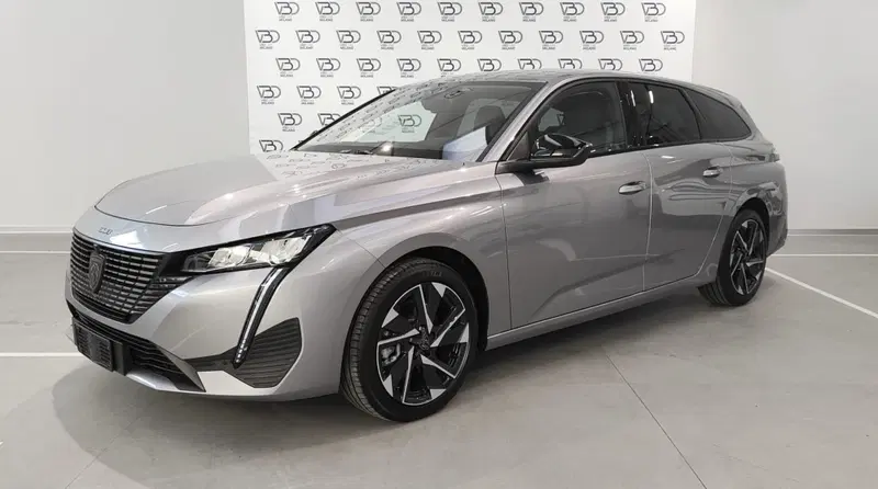 Peugeot 308 SW nuova a Milano
