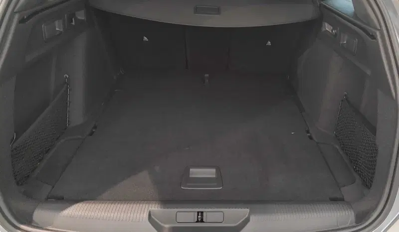 Peugeot 308 SW nuova a Milano (20)