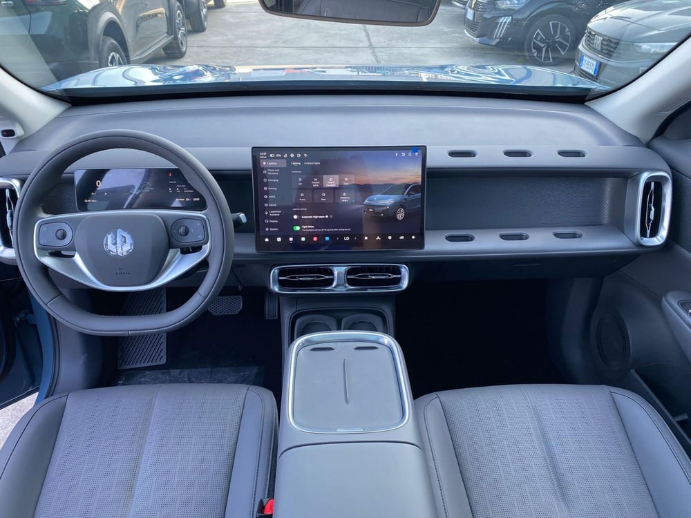Leapmotor B10 nuova a Milano (13)