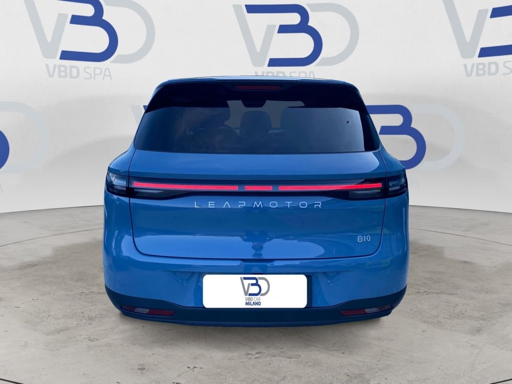 Leapmotor B10 nuova a Milano (4)