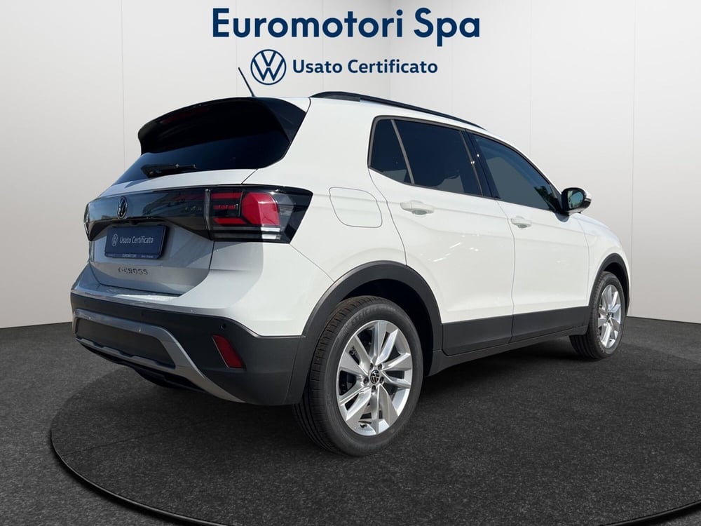 Volkswagen T-Cross nuova a Siena (5)